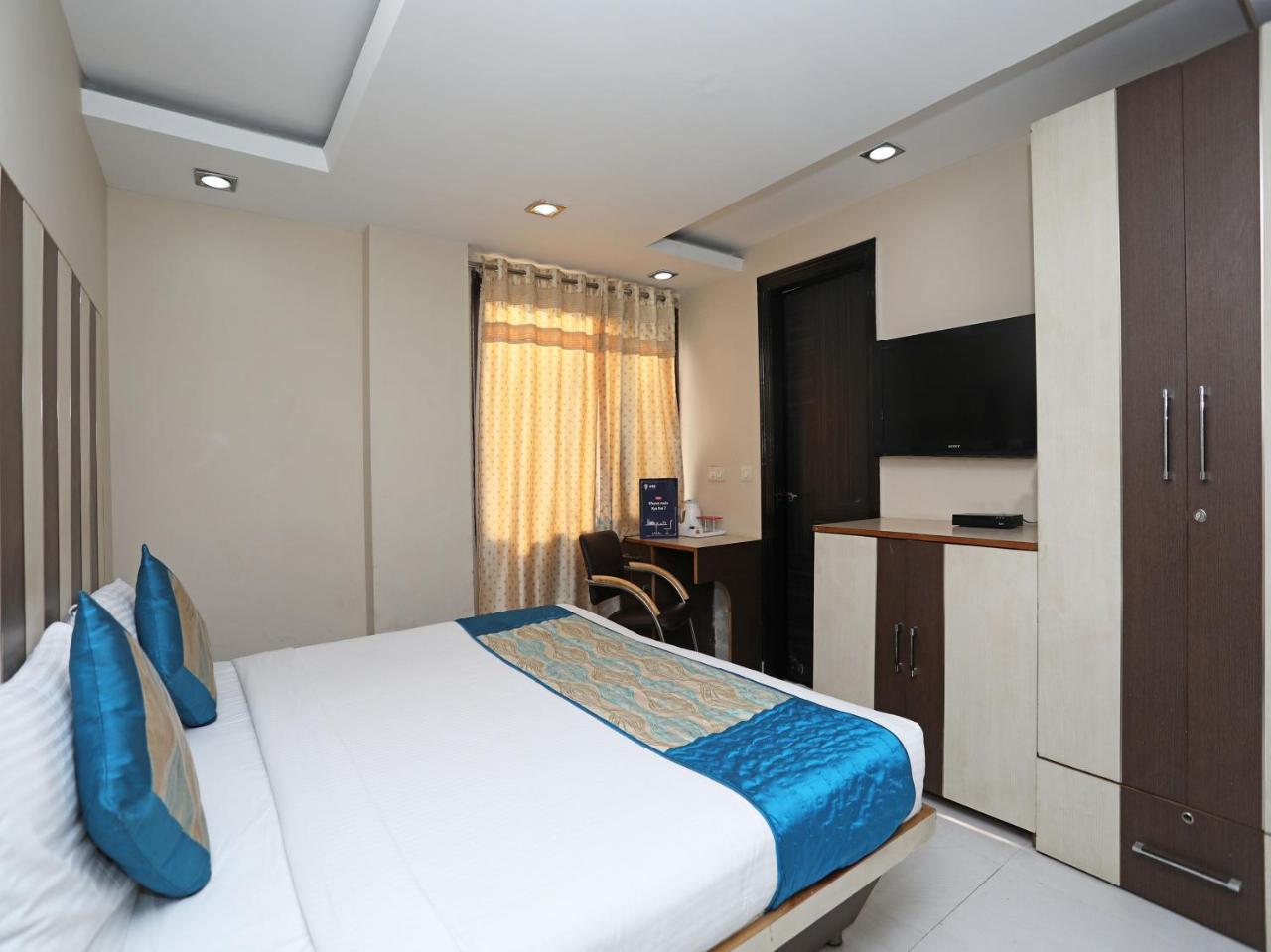 Hotel Balsons Continental Nueva Delhi Exterior foto