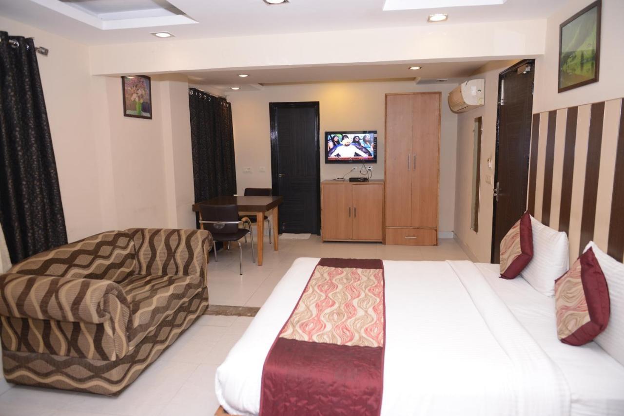 Hotel Balsons Continental Nueva Delhi Exterior foto